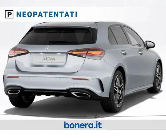 Mercedes-Benz A view 3