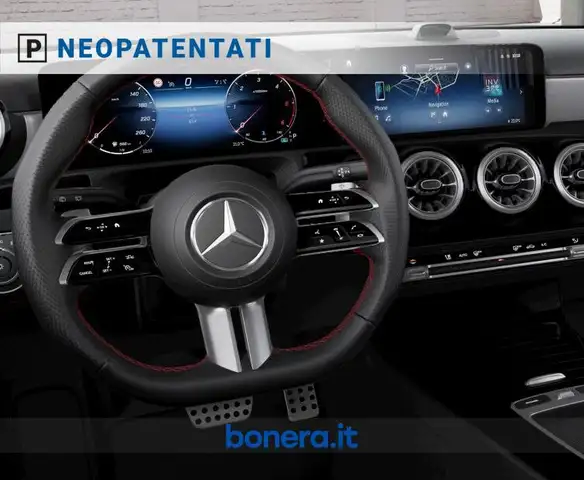 Mercedes-Benz A view 5