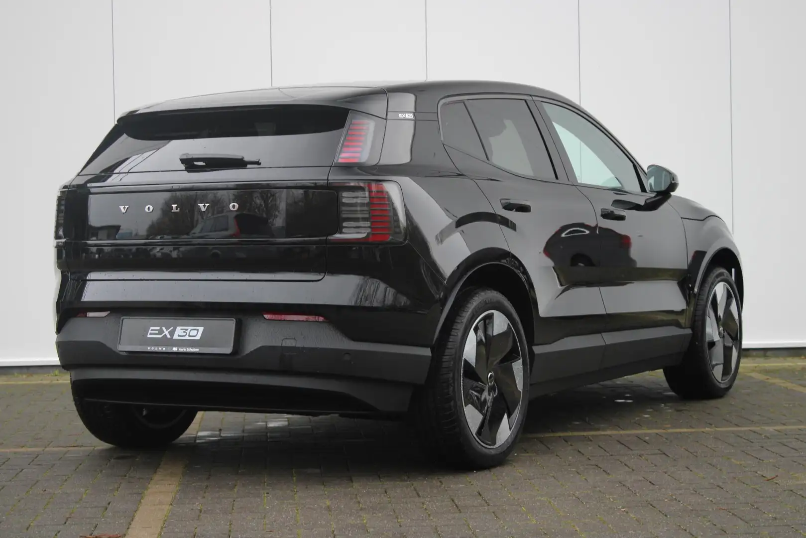 Volvo EX30 Single Motor Extended Range Plus Incl. Volvo Verle Noir - 2