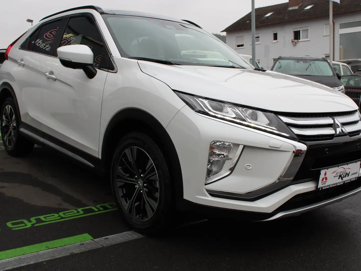 Mitsubishi Eclipse Cross Diamant Edition+ 1.5 2WD 6-Gang Weiß - 1