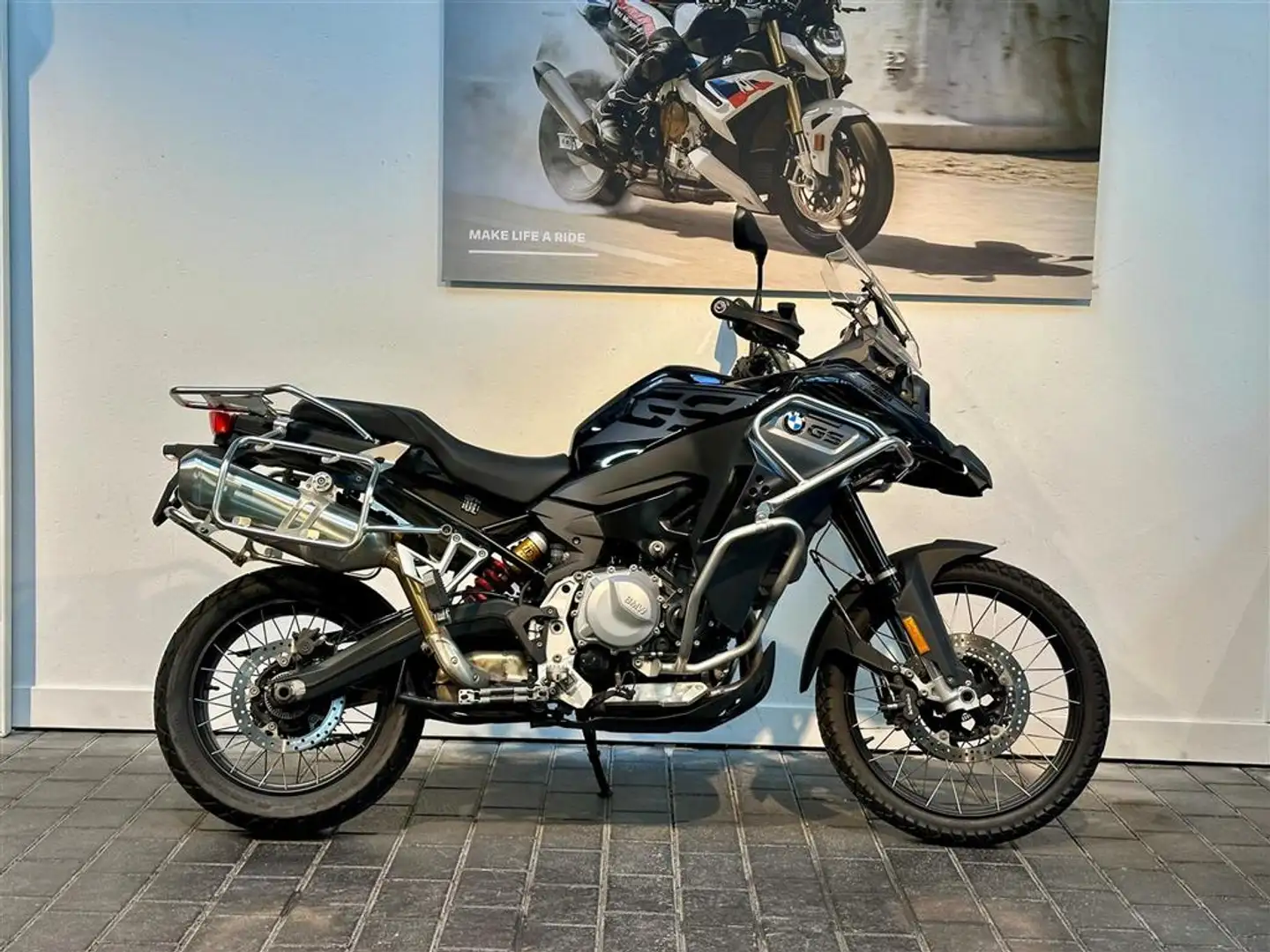 BMW F 850 GS Adventure 0 Schwarz - 2