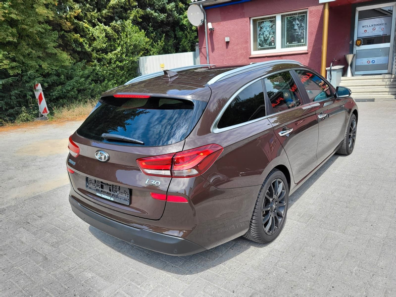 Hyundai i30 cw / LPG — photo 8