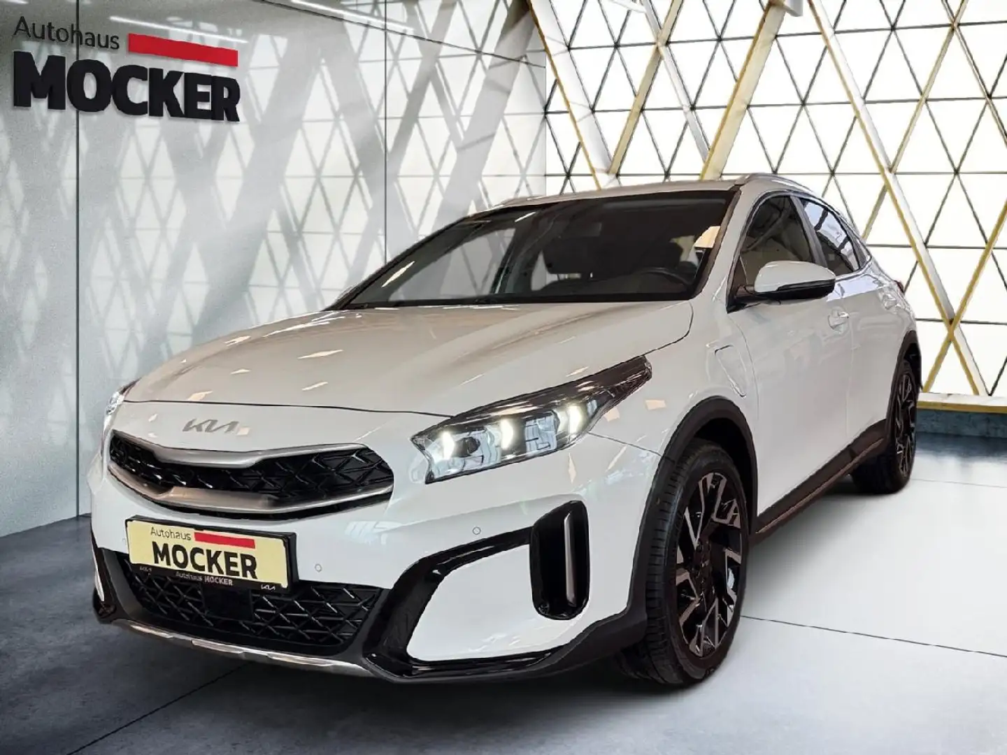 Kia XCeed Platinum Edition Plug-in Hybrid Weiß - 1