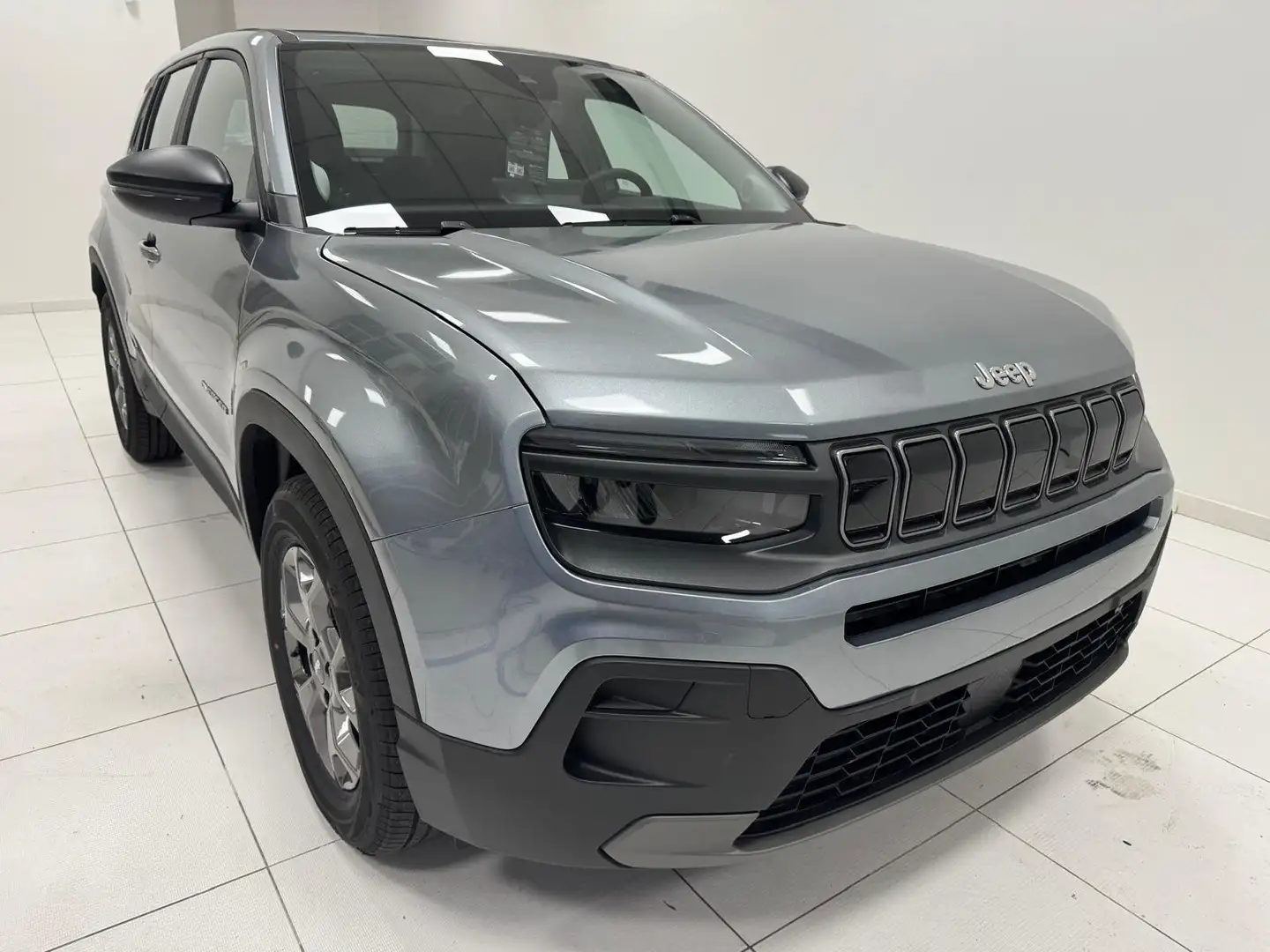 Jeep Avenger LONGITUDINE BENZINA Grigio - 1