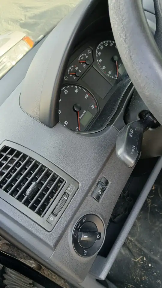 Volkswagen Polo Citadine 3 portes — photo 8