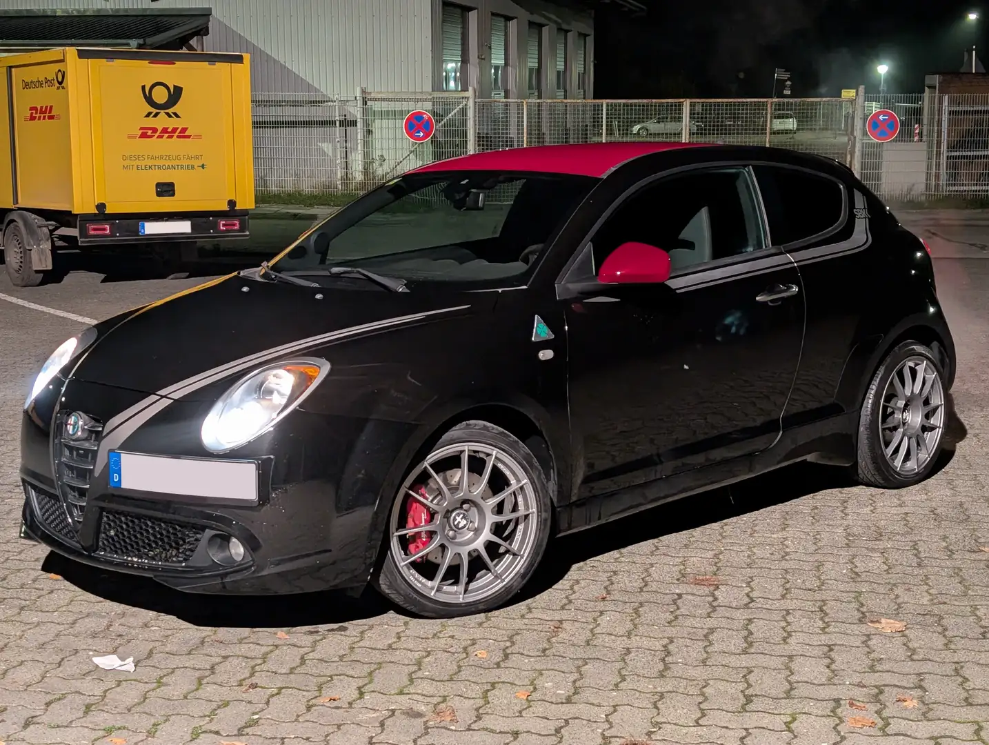 Alfa Romeo MiTo MiTo Quadrifoglio Verde SBK *Carbonsitze* Schwarz - 1