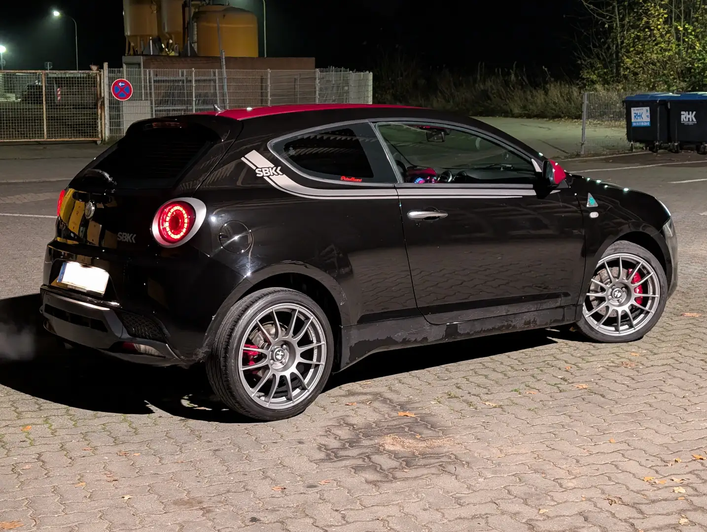 Alfa Romeo MiTo MiTo Quadrifoglio Verde SBK *Carbonsitze* Schwarz - 2