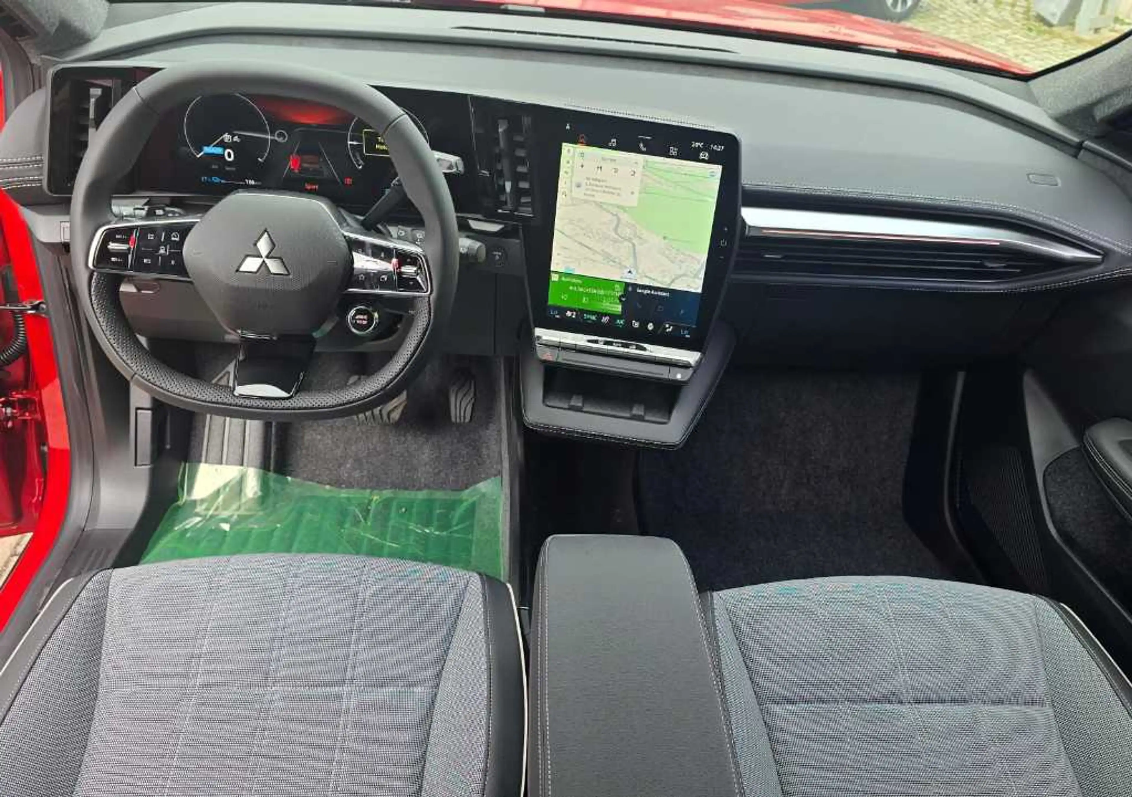 Mitsubishi Eclipse Cross Diamant TOP 87 kWh (22kW) — photo 14
