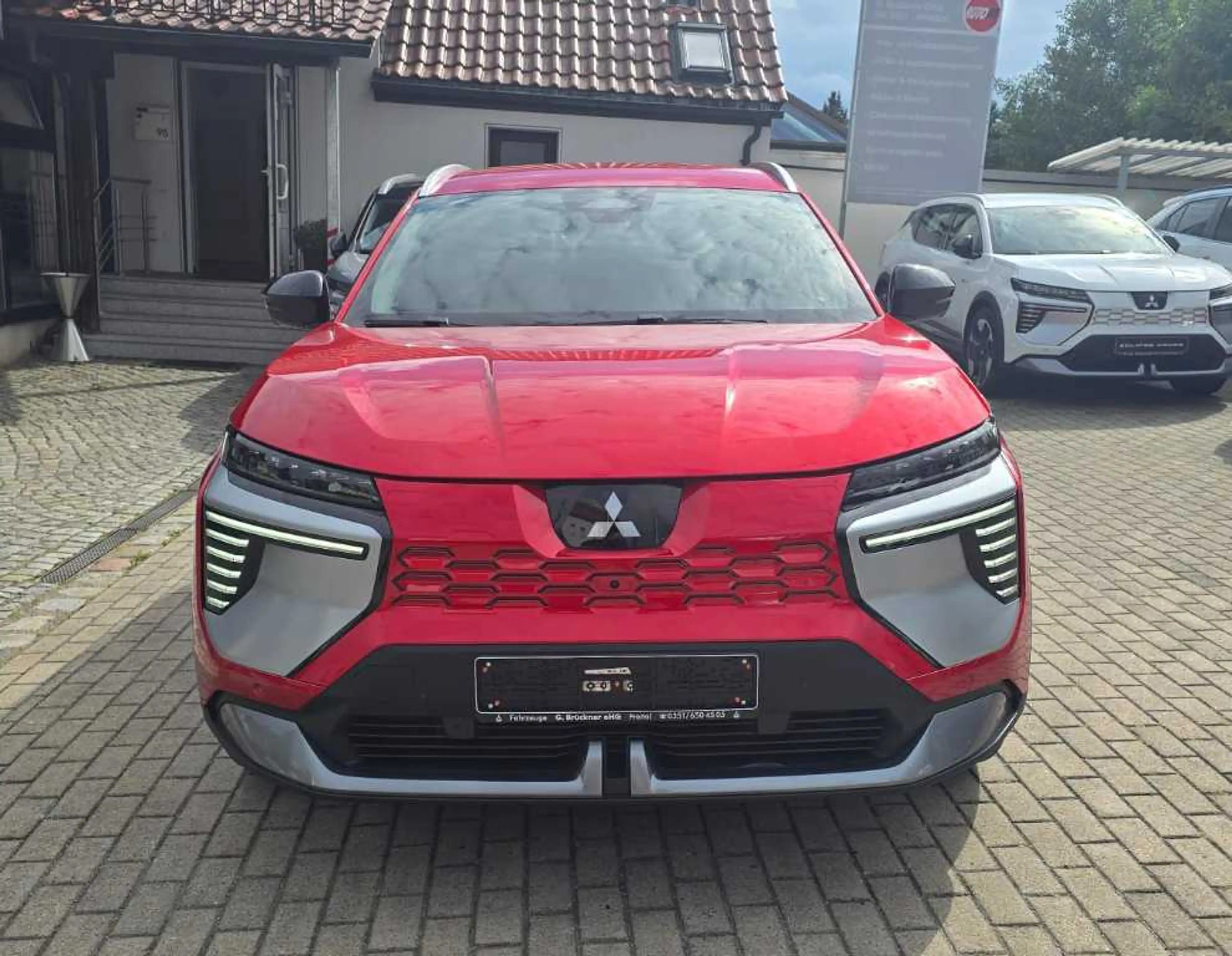 Mitsubishi Eclipse Cross Diamant TOP 87 kWh (22kW) — photo 4