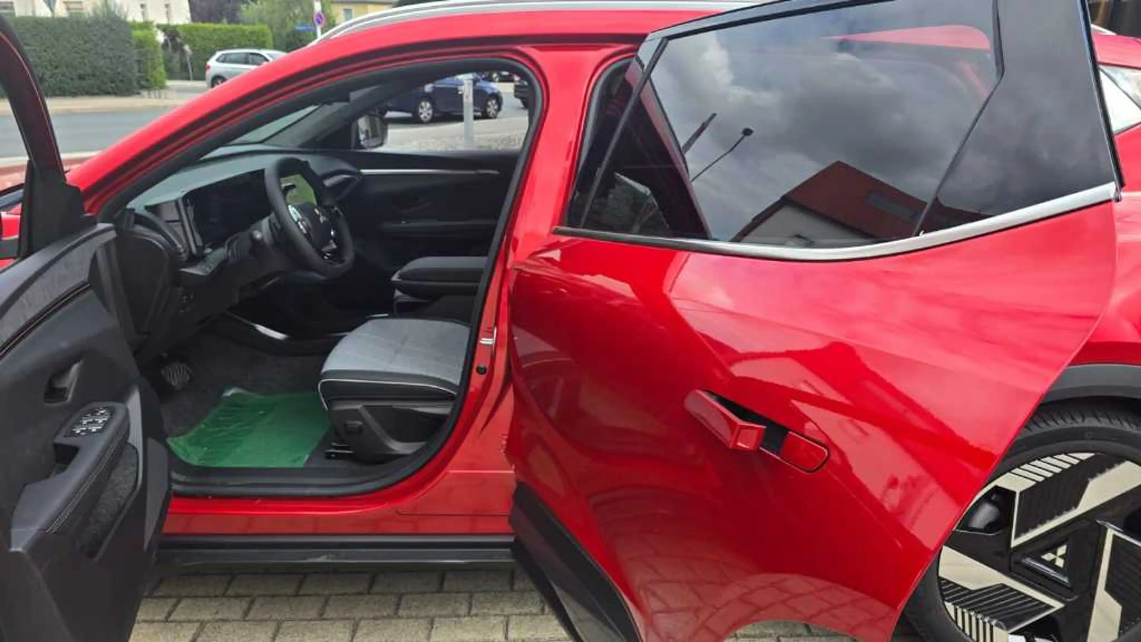 Mitsubishi Eclipse Cross Diamant TOP 87 kWh (22kW) — photo 15