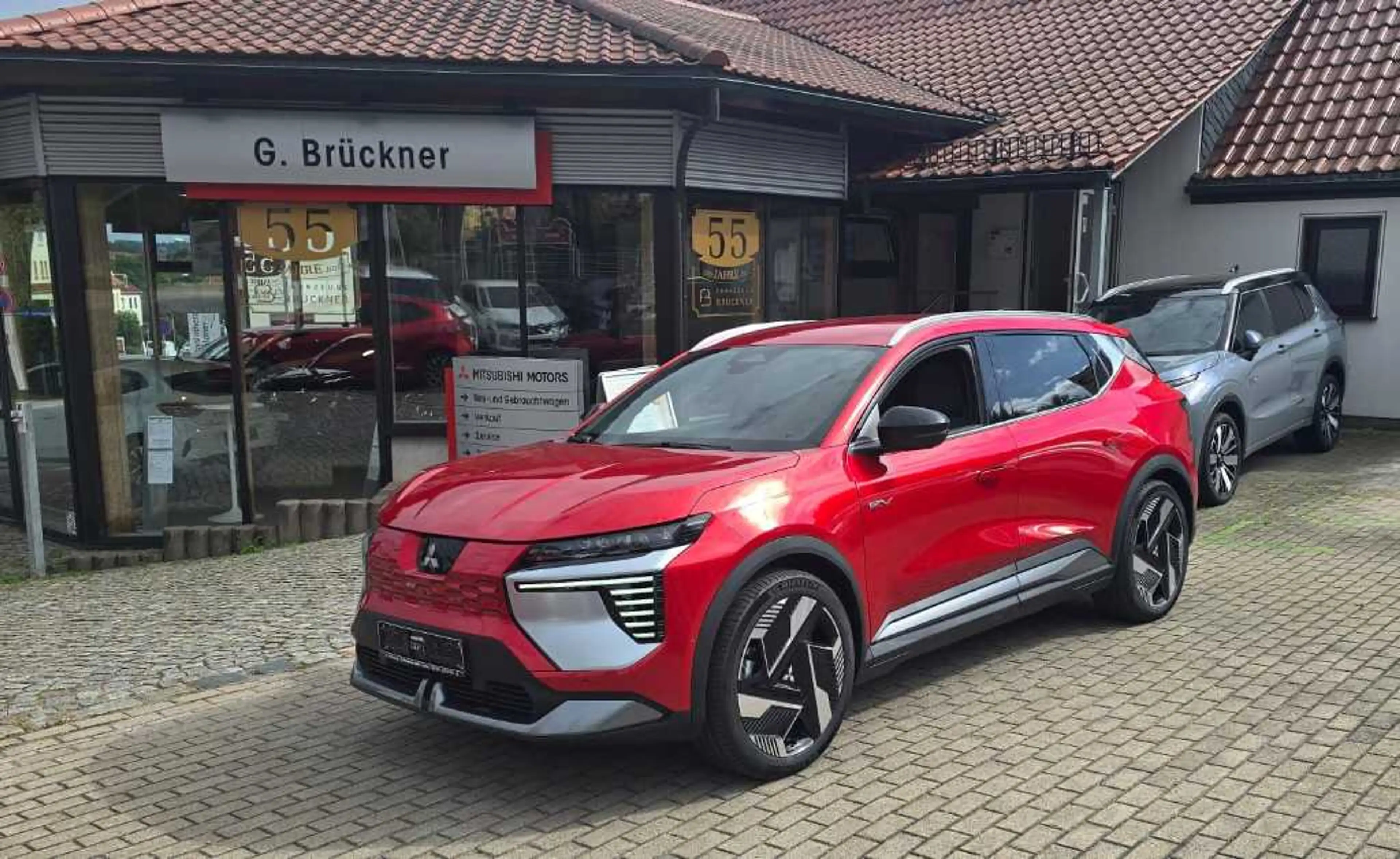 Mitsubishi Eclipse Cross Diamant TOP 87 kWh (22kW) — photo 2