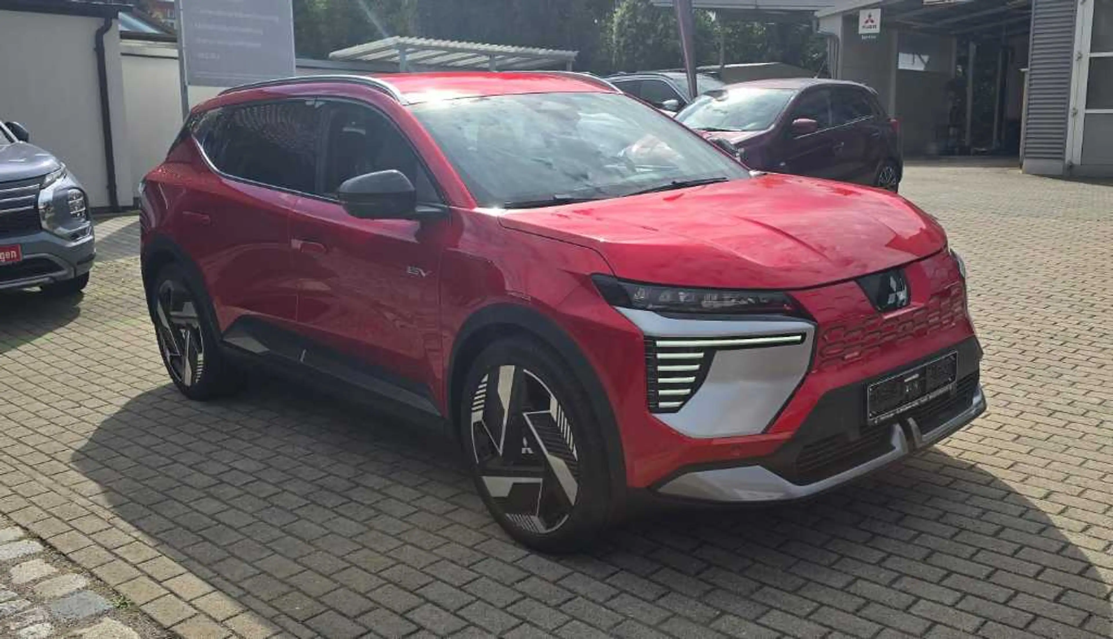 Mitsubishi Eclipse Cross Diamant TOP 87 kWh (22kW) — photo 3