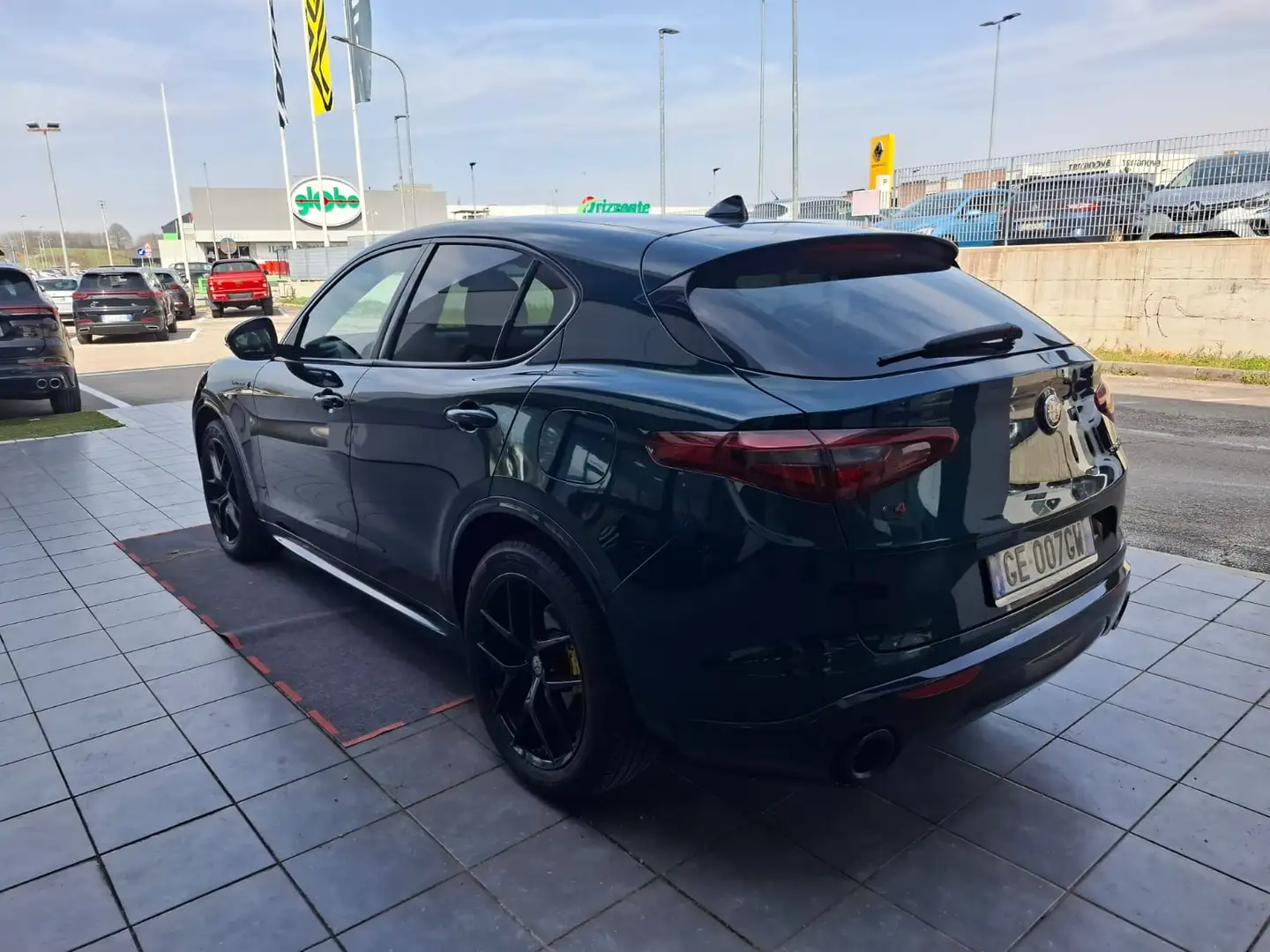 Alfa Romeo Stelvio Stelvio 2020 2.2 t Vel First Edition Q4 210cv auto Grün - 2