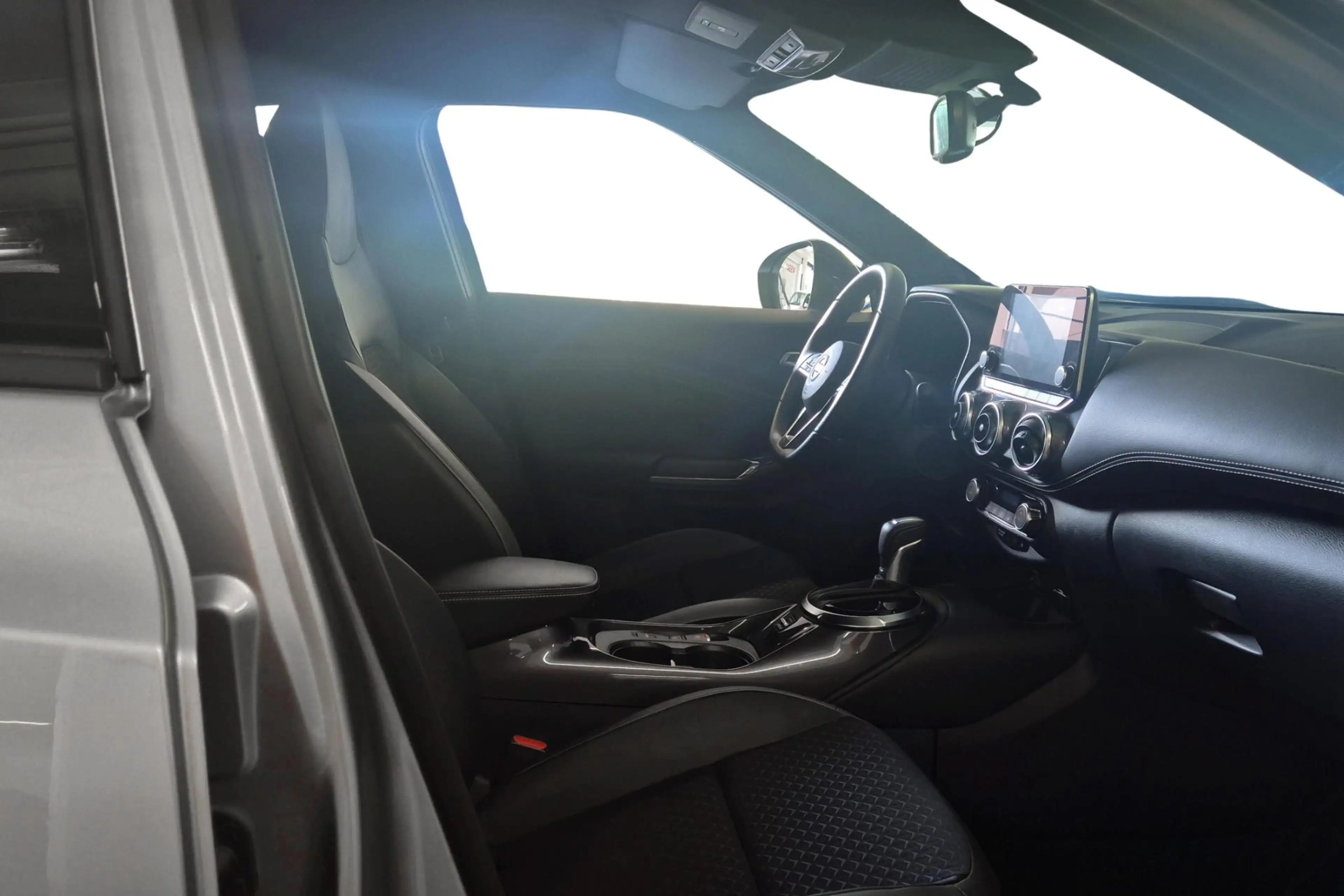 Nissan Juke 1.6 Hybrid 145 N-Connecta Automaat/Apple Carplay e — photo 6