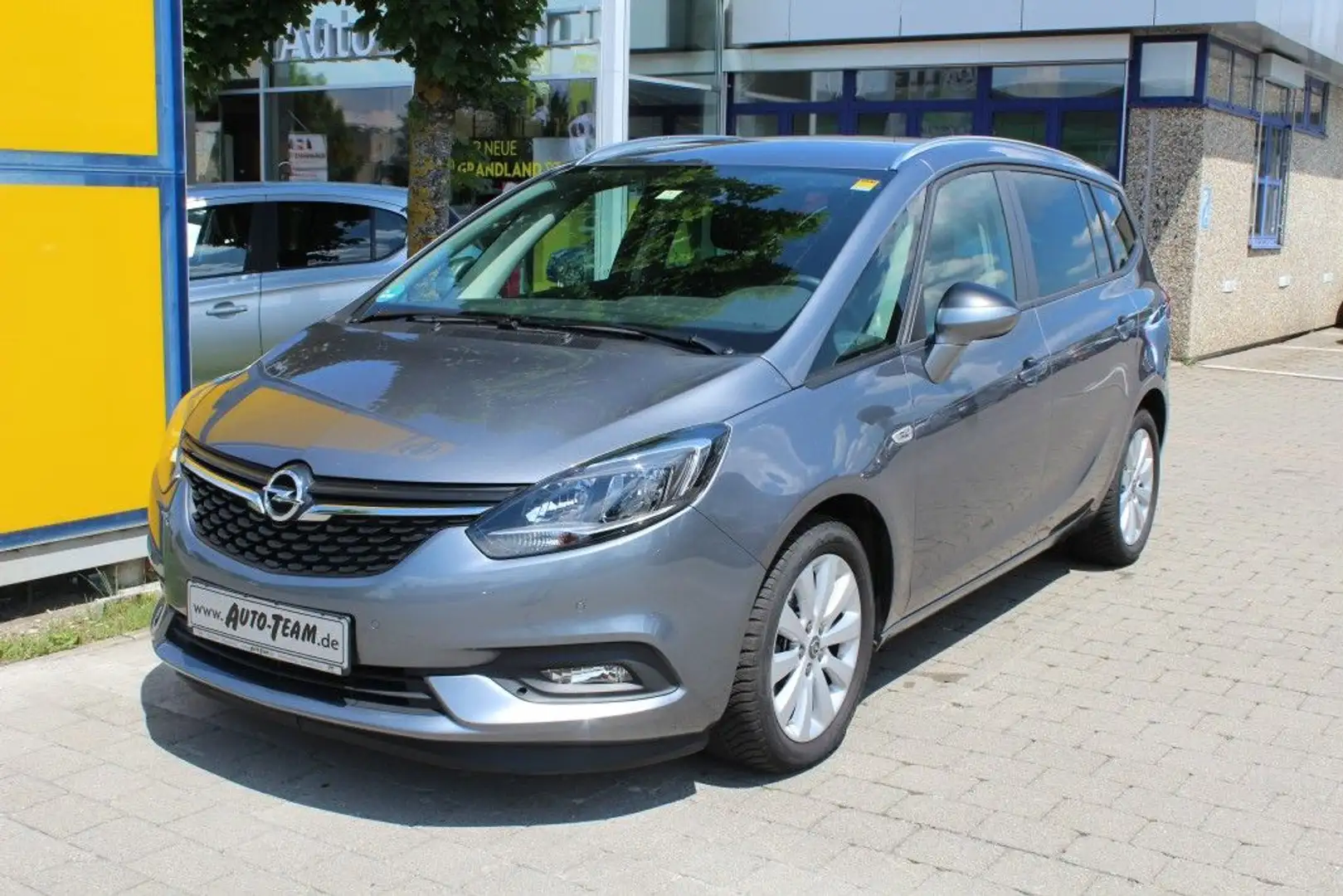Opel Zafira Tourer Grigio - 1