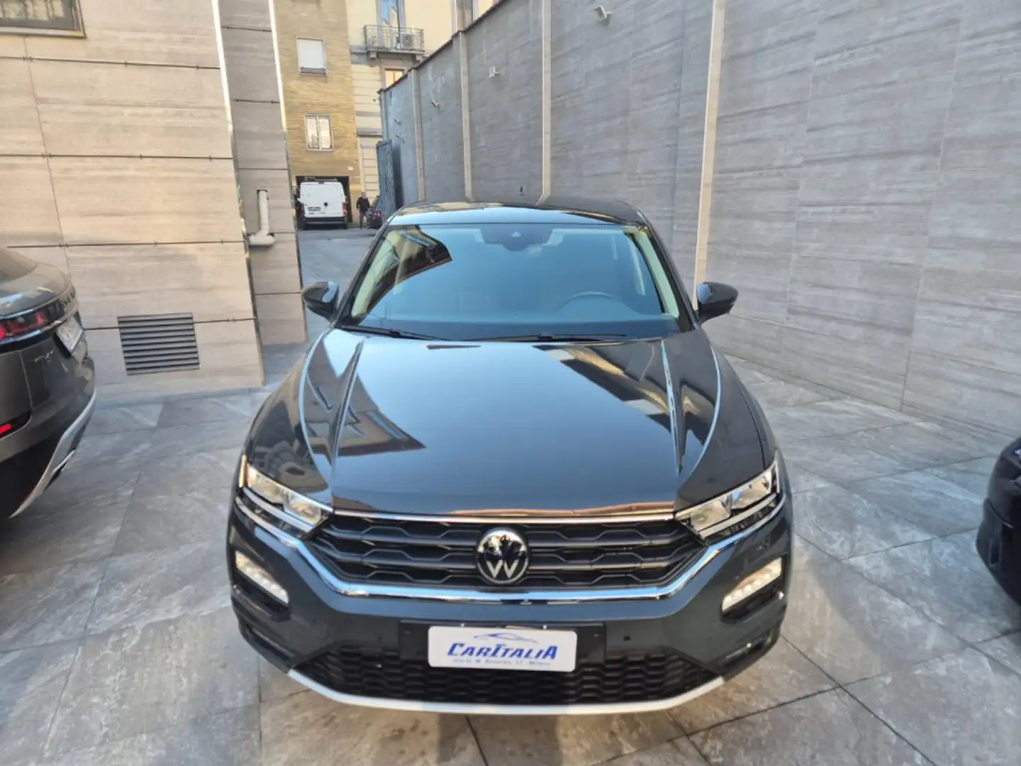 Volkswagen T-Roc 1.0 TSI Life Gris - 2