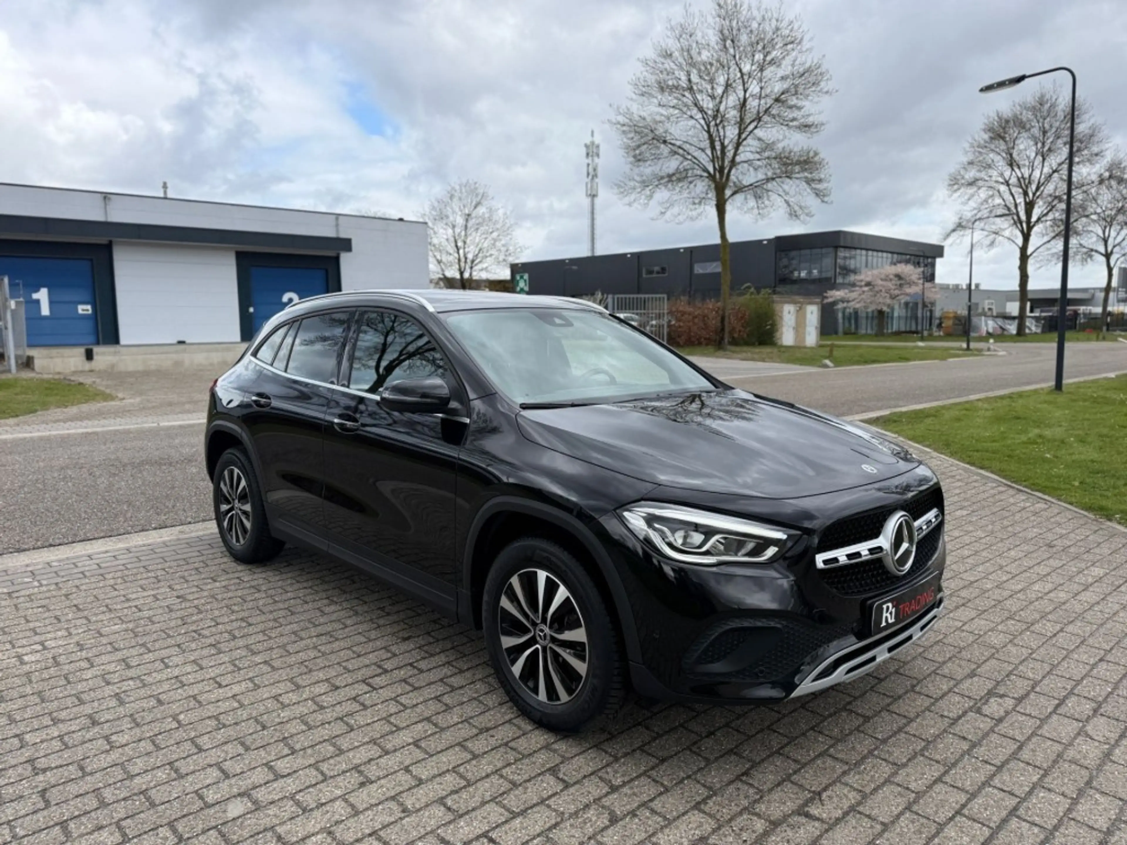 Mercedes-Benz GLA 180 180 Aut Panorama Camera