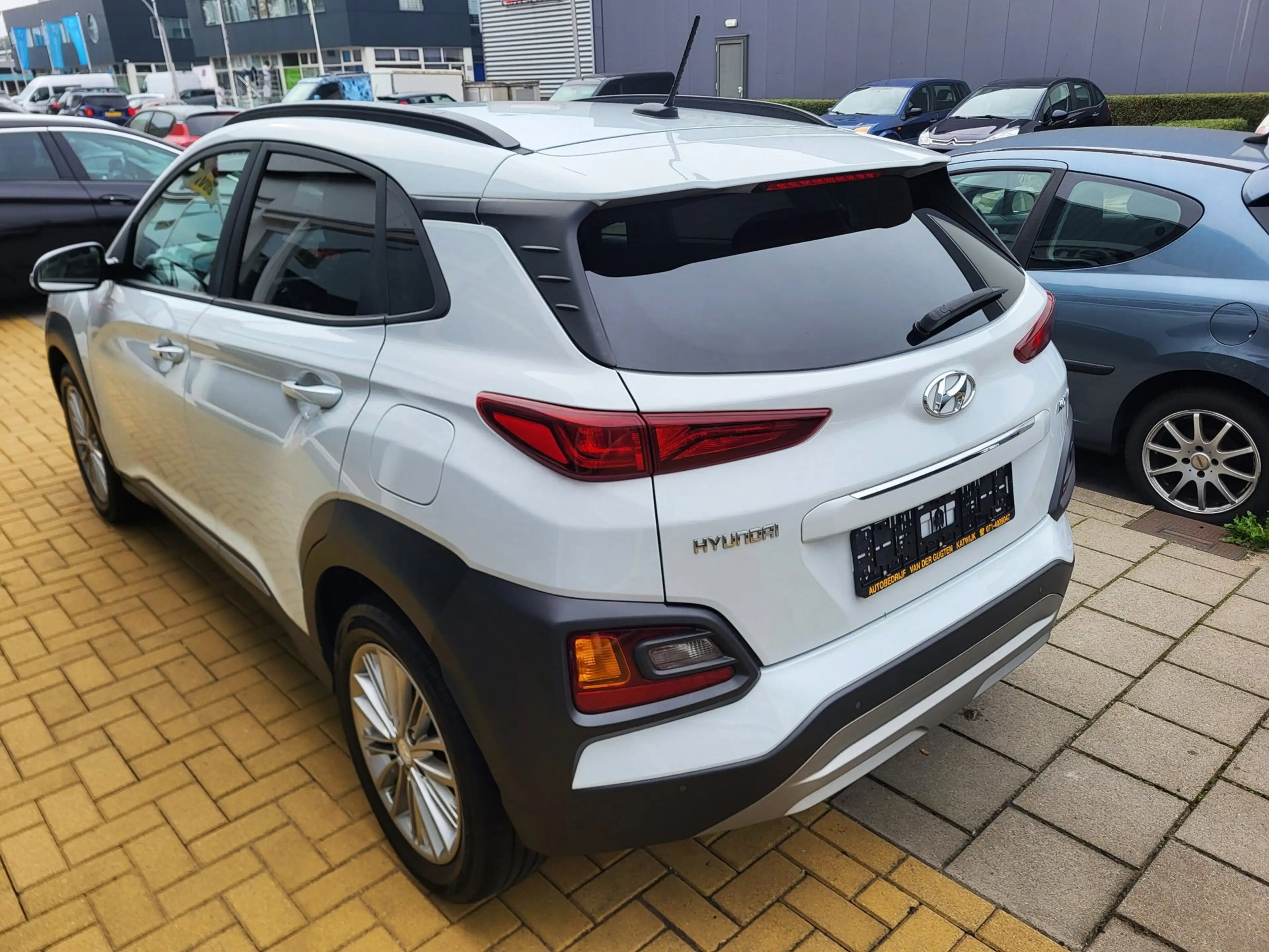 Hyundai KONA 1.0 T-GDI Comfort Smart / Carplay & Android / Stoe — photo 4