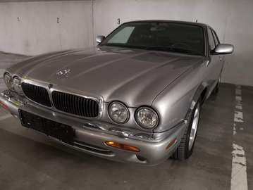 XJ8 3,2 Executive