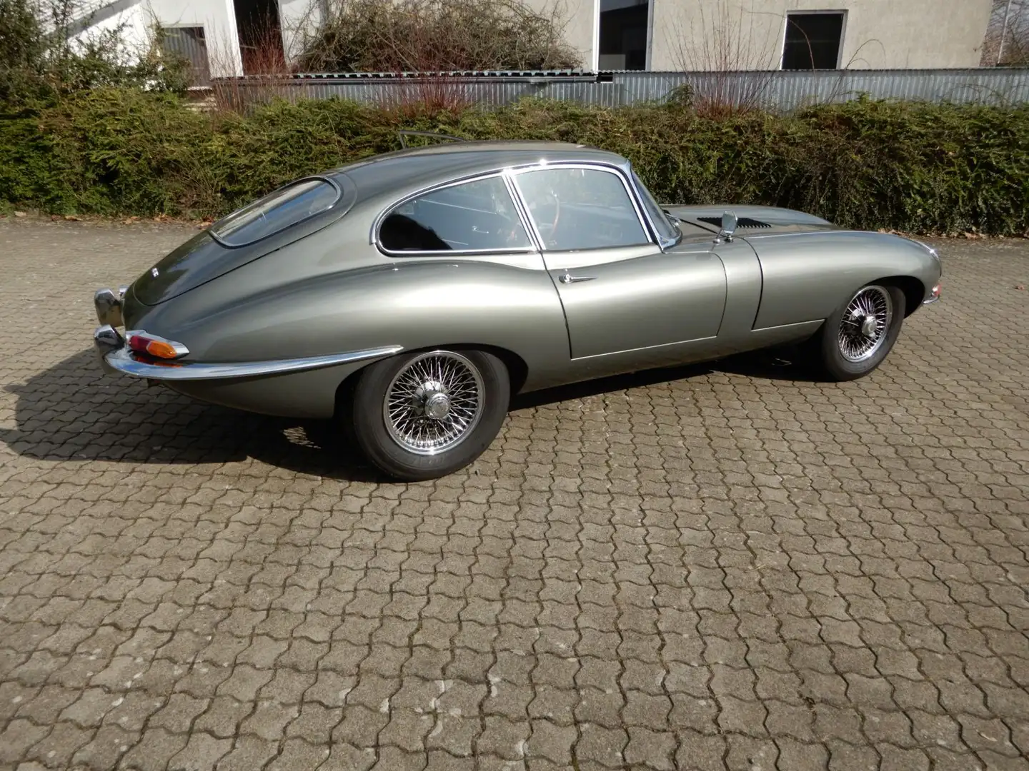 Jaguar E-Type FHC ( Coupe) Gris - 1