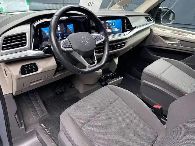 Volkswagen Multivan view 15