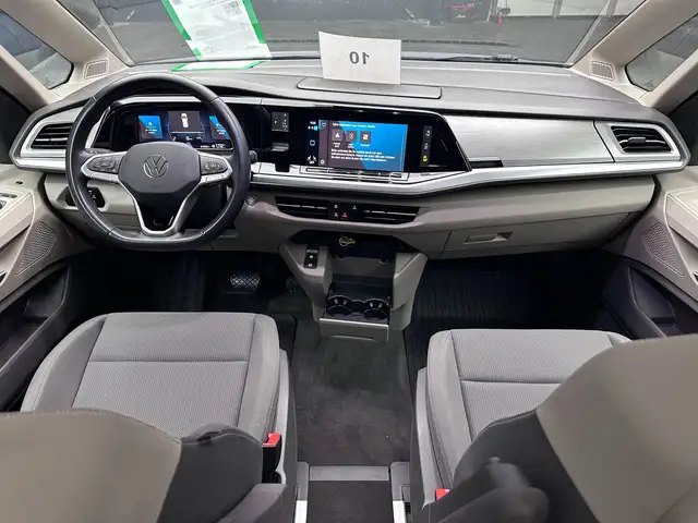 Volkswagen Multivan view 12