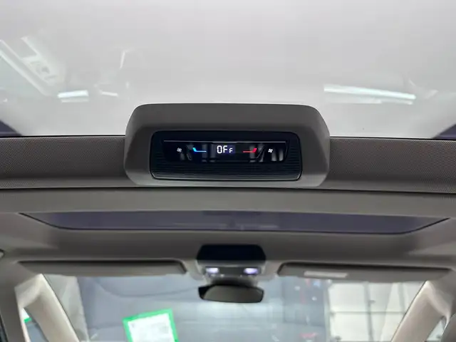 Volkswagen Multivan view 29