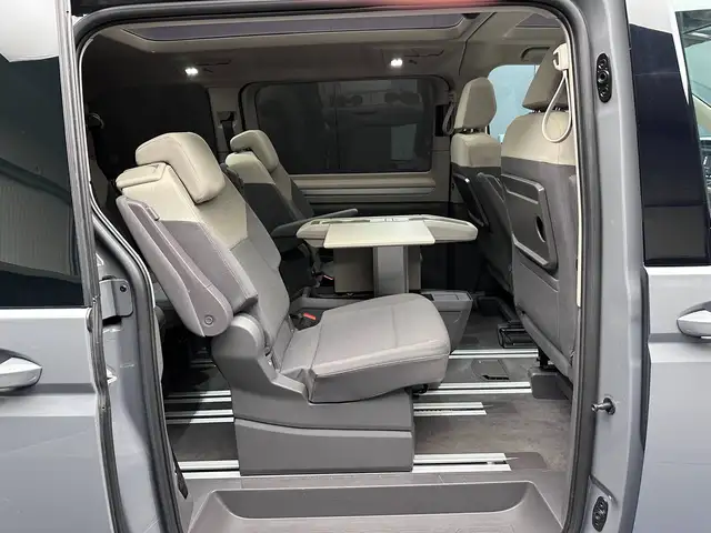 Volkswagen Multivan view 26