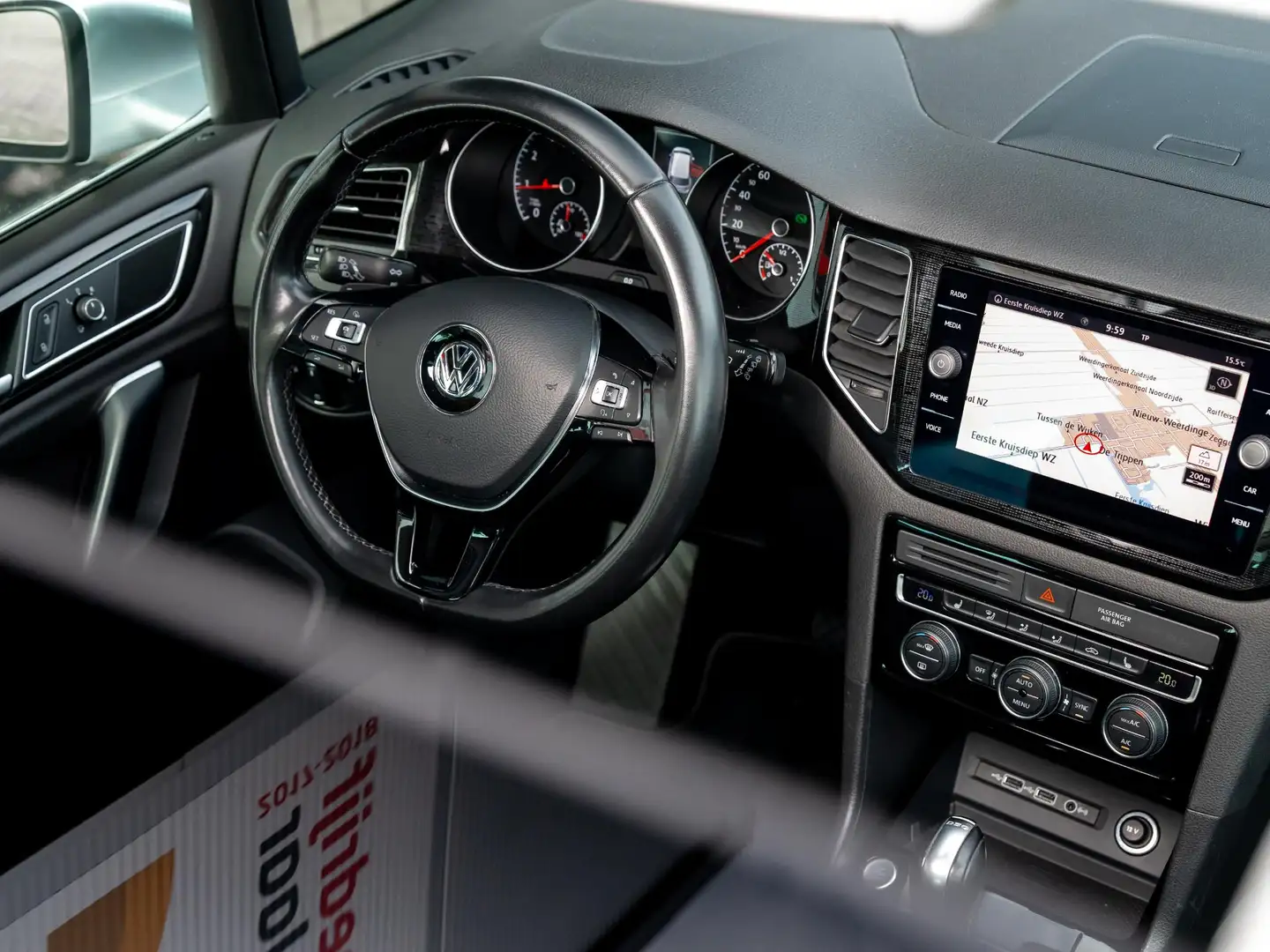 Volkswagen Golf Sportsvan 1.5 TSI ACT Highline Edition | Trekhaak | Panorama Grijs - 2