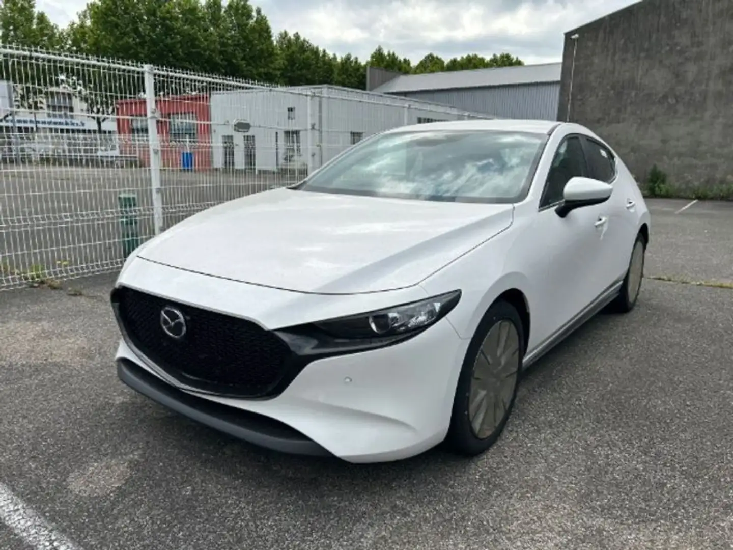 Mazda 3 Mazda3 5 PORTES 2025 2.0L e-SKYACTIV-X M Hybrid 18 Blanc - 1
