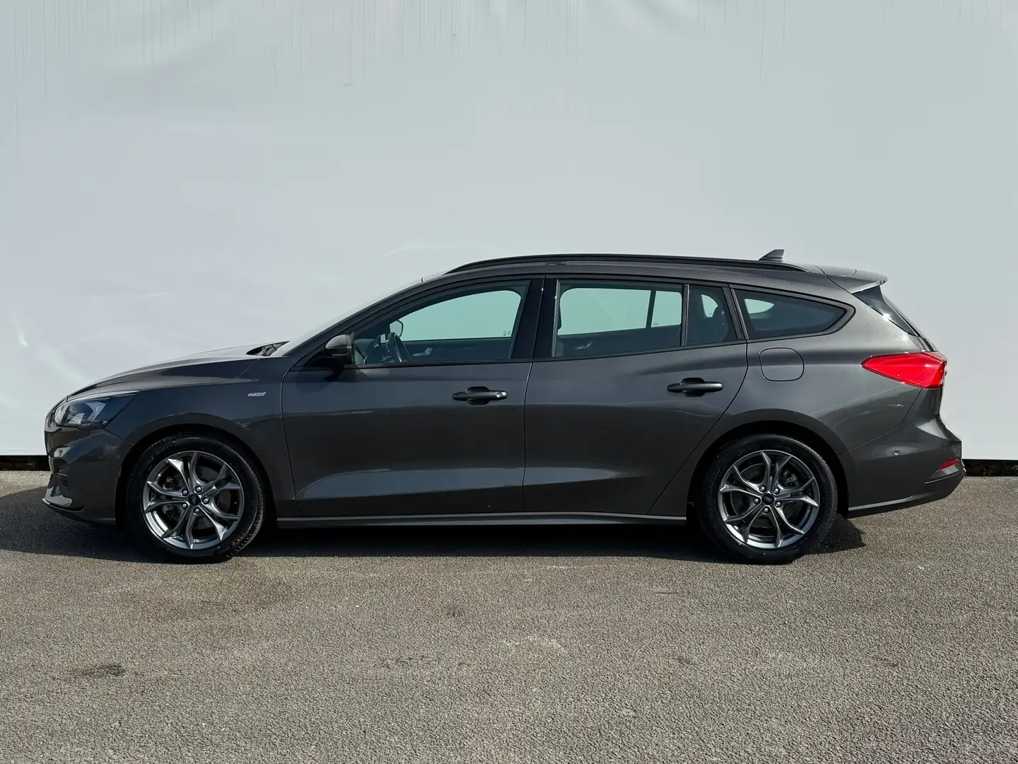 Ford Focus Wagon 1.0 EcoBoost ST Line Business Clima | Camera Gris - 2