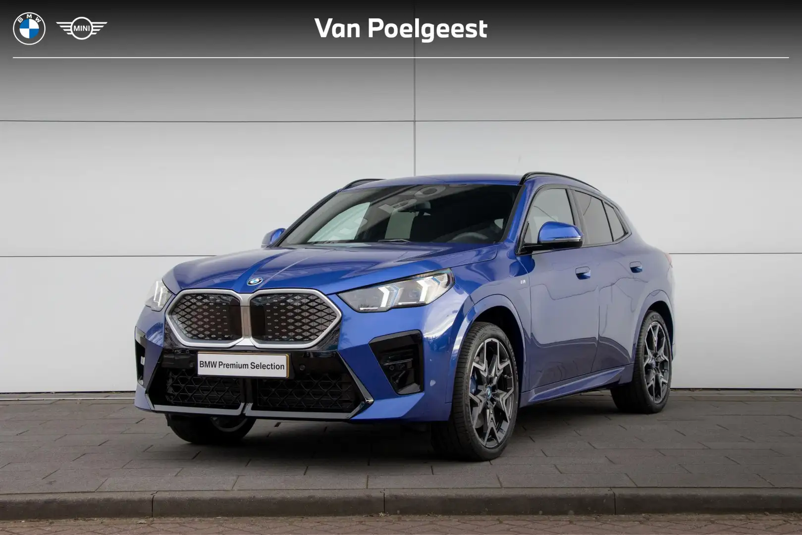 BMW iX2 xDrive30 M-Sport Premium pack Blauw - 1
