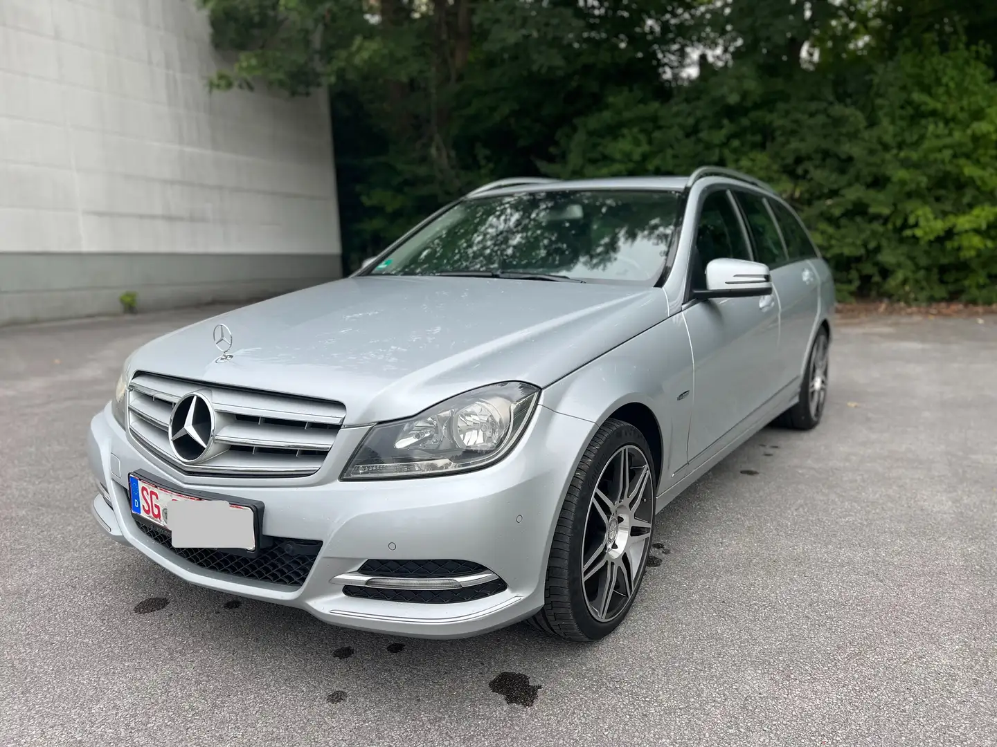Mercedes-Benz C 180 T BlueEfficiency / Automatik /Facelift Tüv neu Срібний - 1