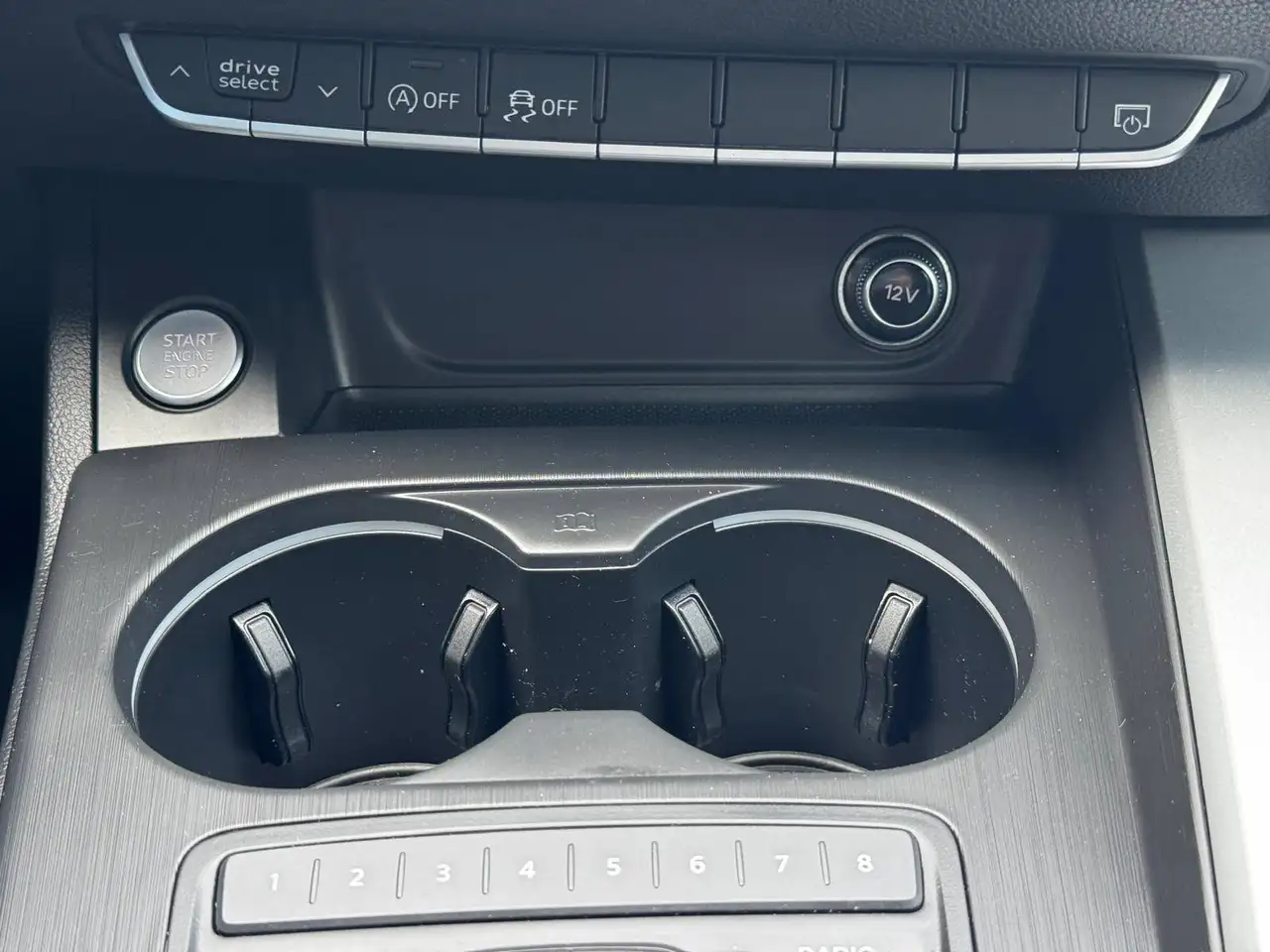 Audi A4 снимка Audi A4