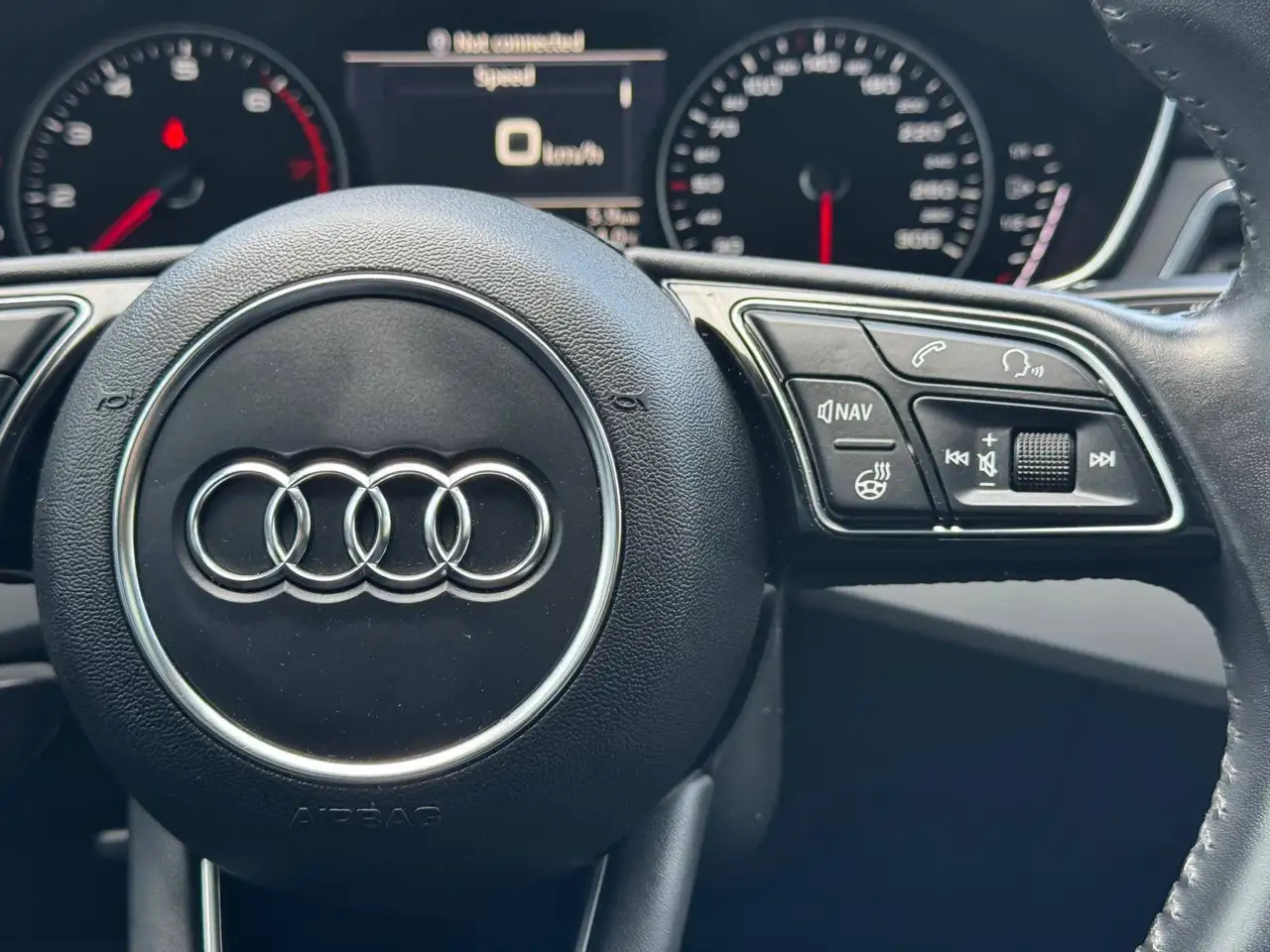 Audi A4 снимка Audi A4