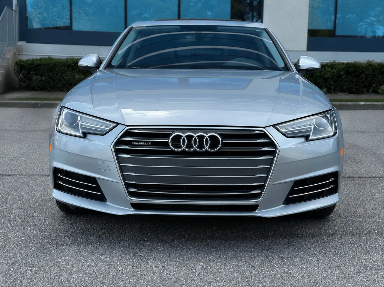 Audi A4 снимка Audi A4