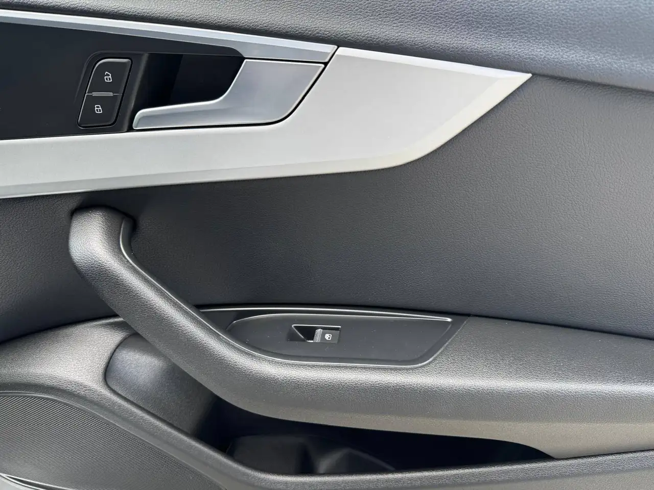 Audi A4 снимка Audi A4