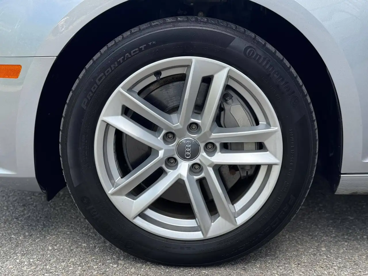 Audi A4 снимка Audi A4