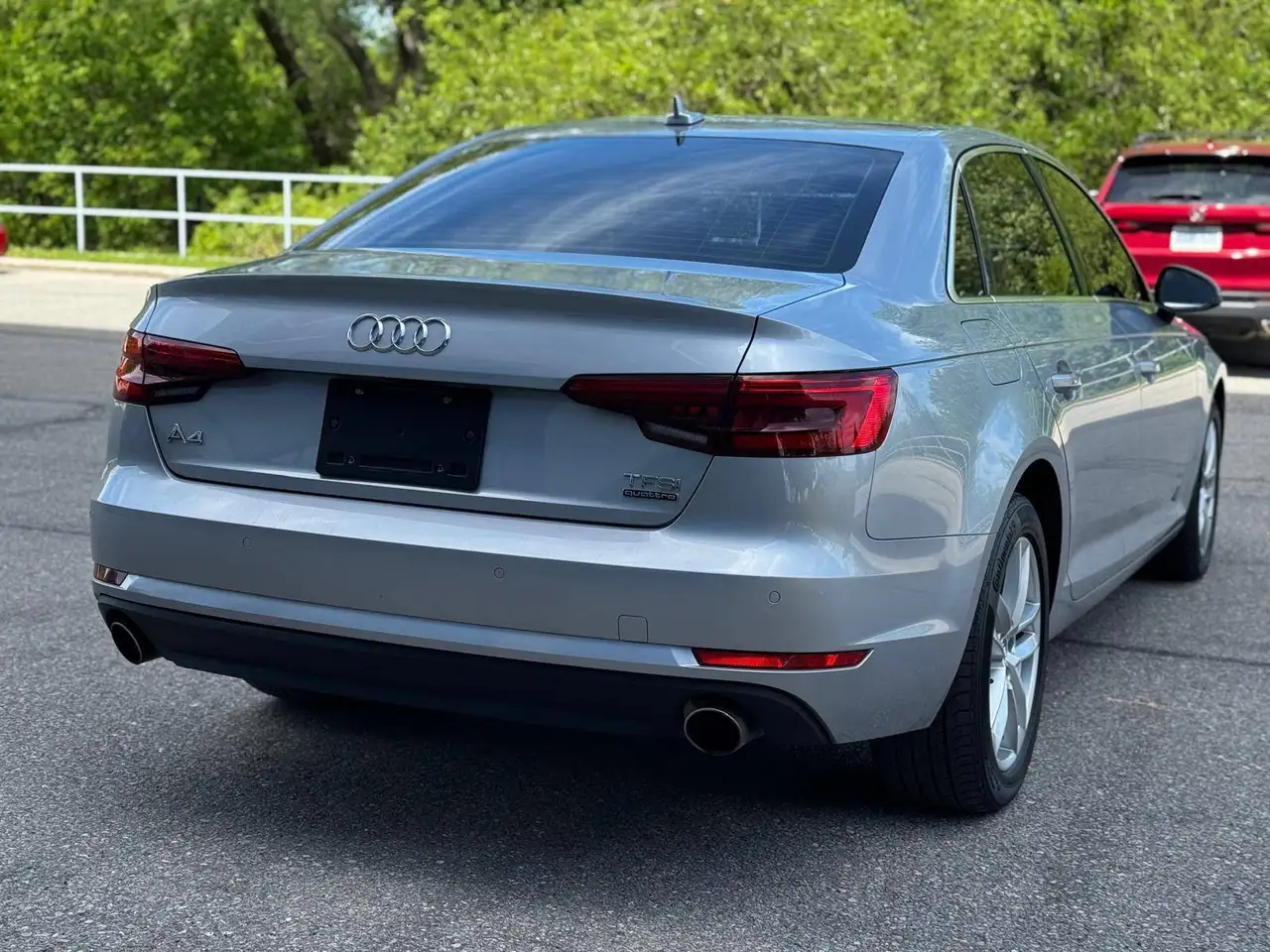 Audi A4 снимка Audi A4