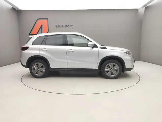 Suzuki Vitara view 8