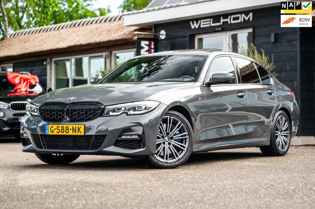 BMW 330 3-serie 330i High Executive Edition I Dravit Grau