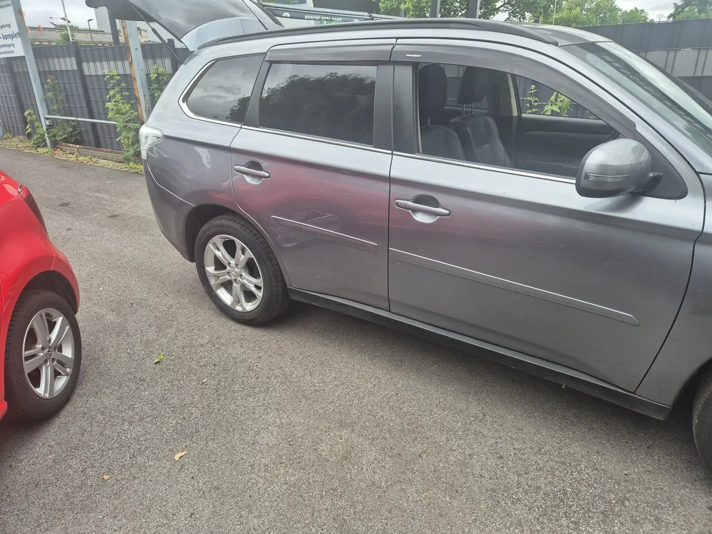Mitsubishi Outlander 2.2 DI-D 4WD Automatik Instyle - 2