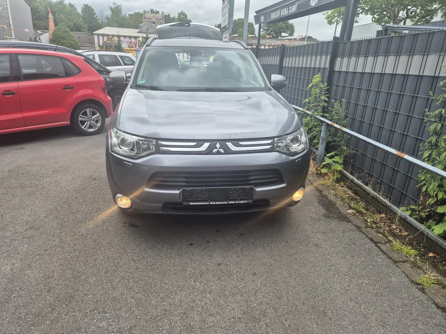 Mitsubishi Outlander 2.2 DI-D 4WD Automatik Instyle - 1