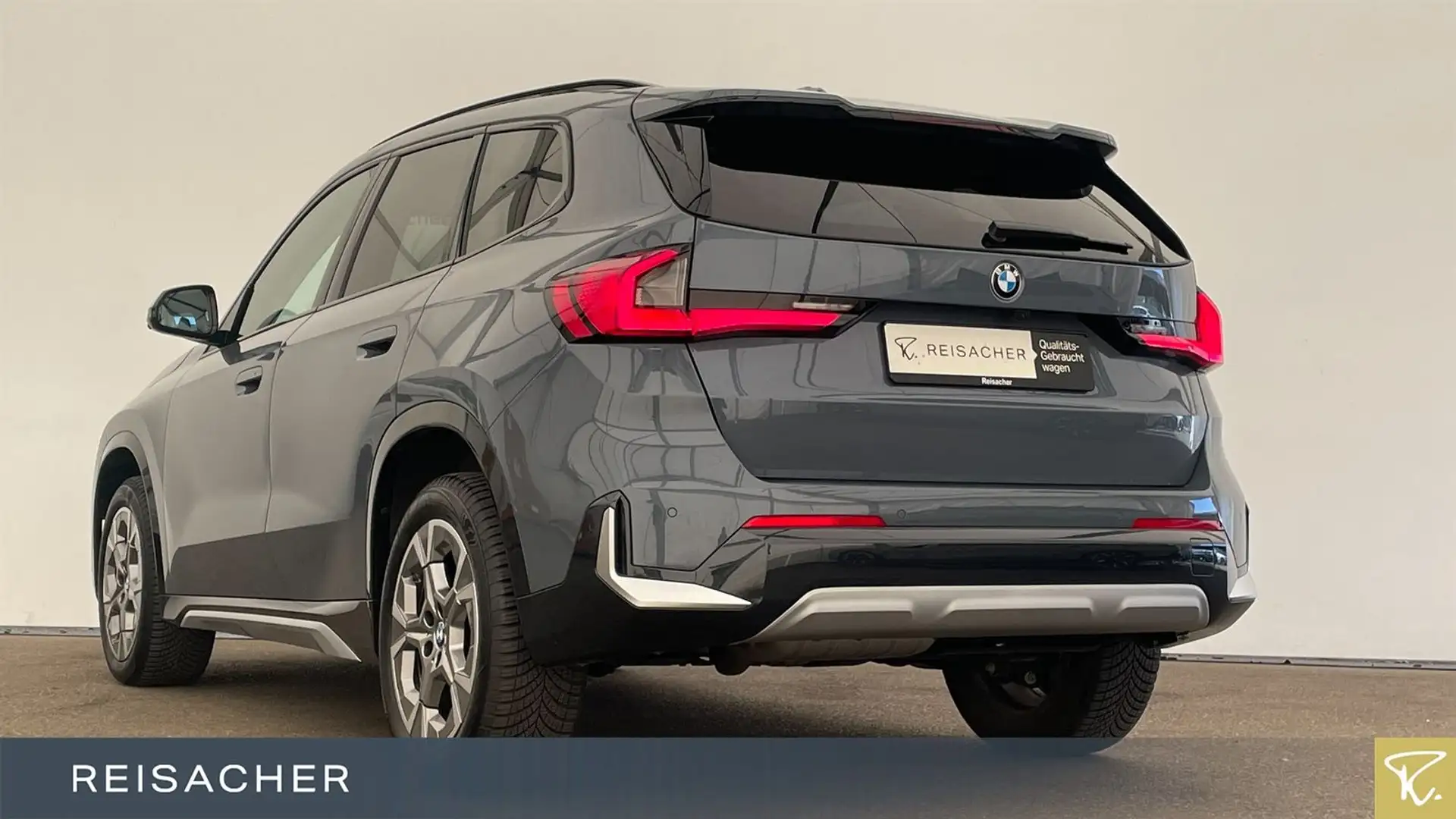BMW X1 xDrive23d A xLine Pano ACC 360 HuD H&K 18"LM Grau - 2