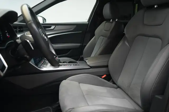 Audi A6 view 13