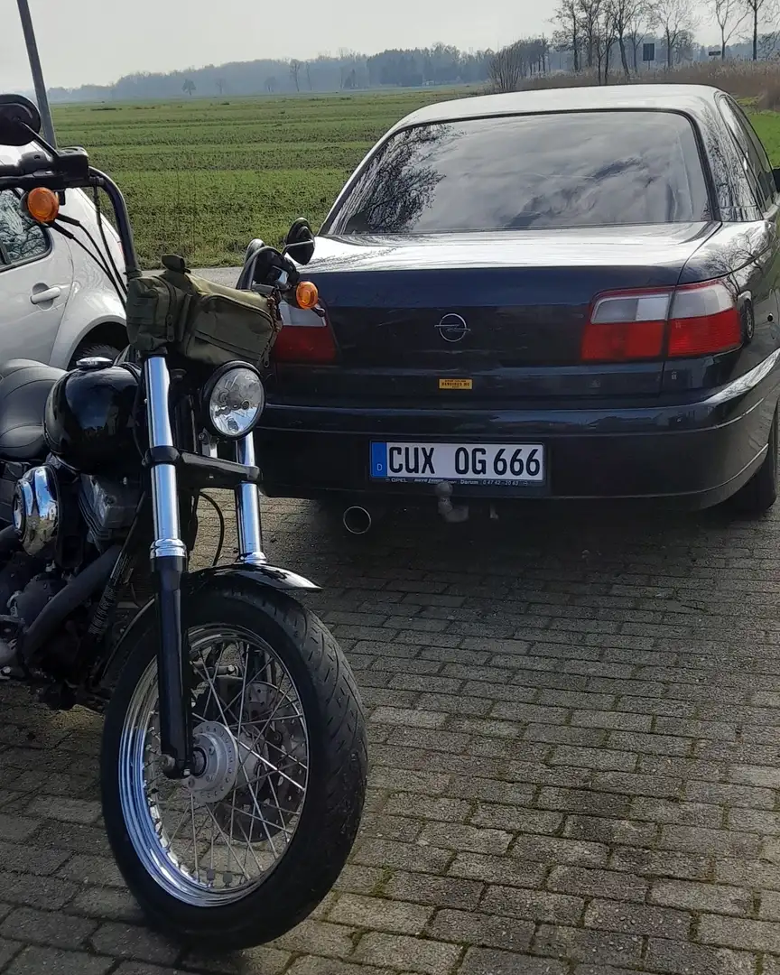 Opel Omega Omega 2.2 Edition 2000 - 1