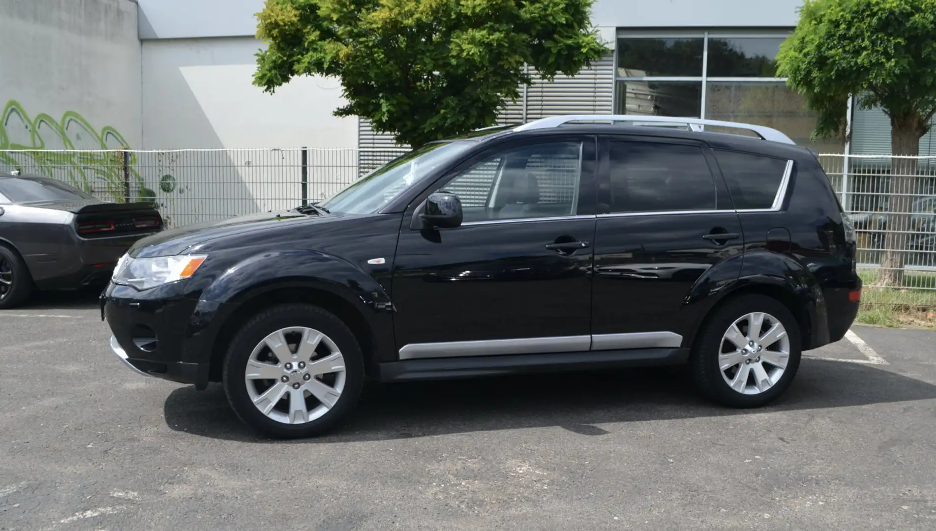 Mitsubishi Outlander *7-SITZER*NAVI*LEDER*AUTOMATIK*XENON* Negru - 2
