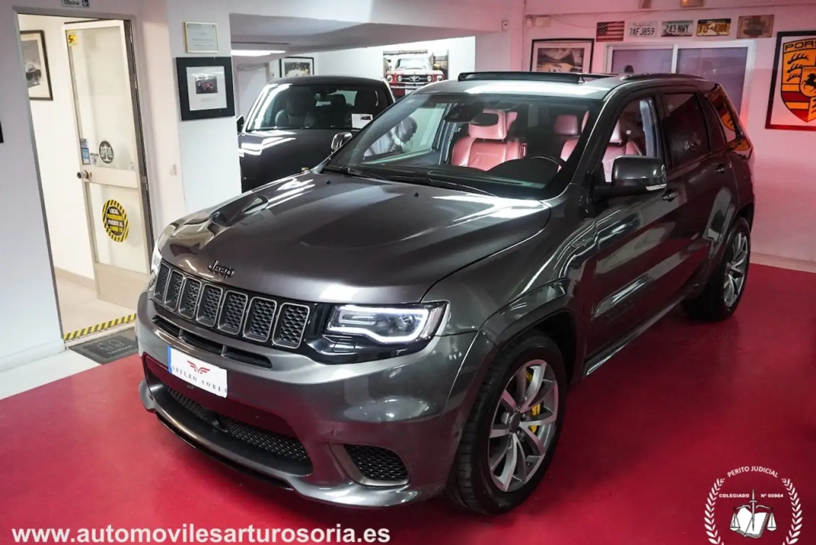 Jeep Grand Cherokee 6.2 V8 Hemi Trackhawk Grau - 2