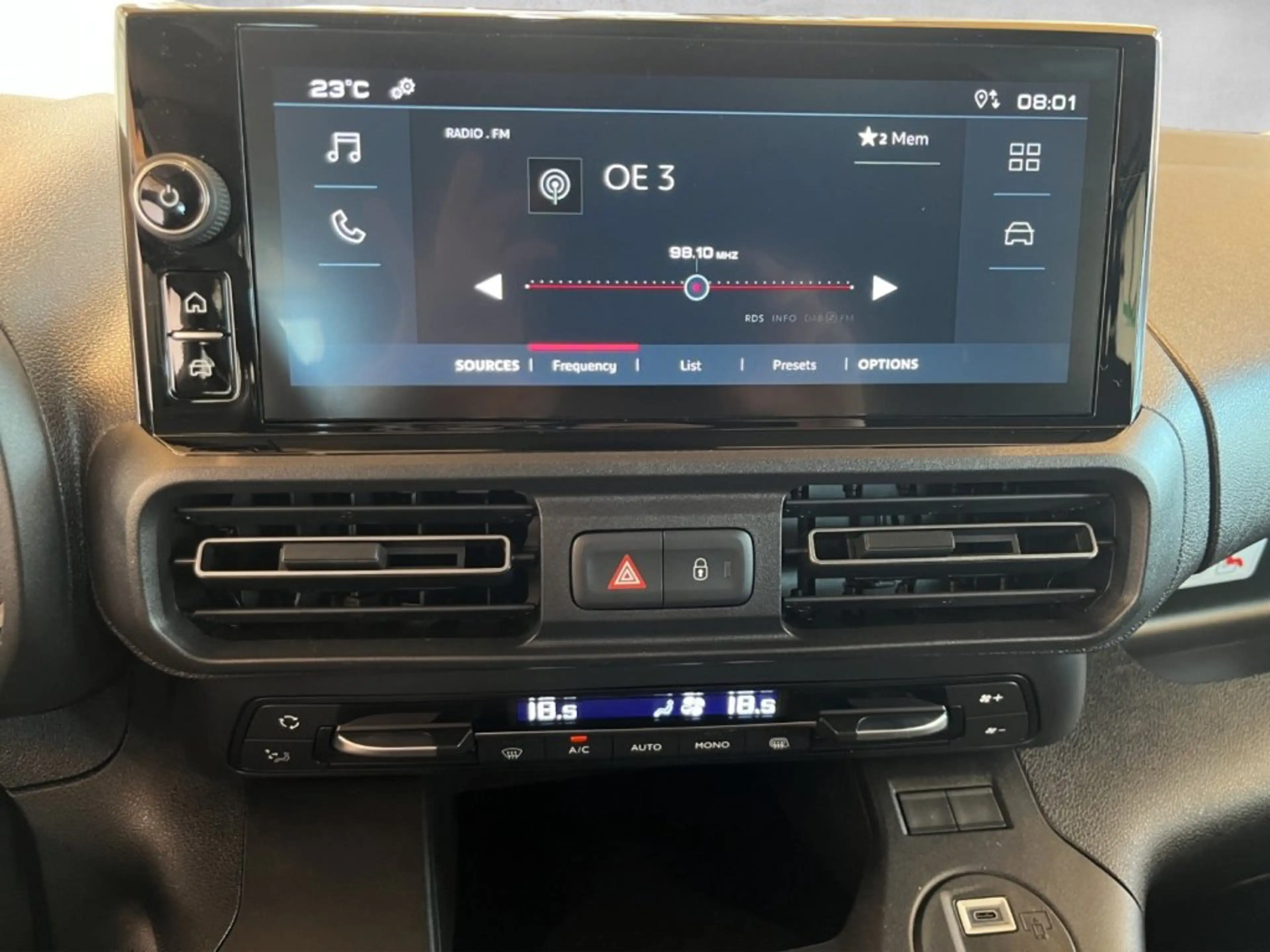 Fiat Doblo DoKa L2 BHDI 100 variable Trennwand — photo 15