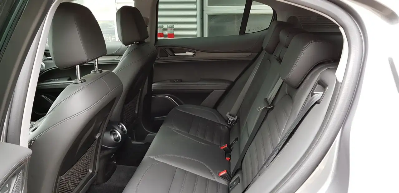 Alfa Romeo Stelvio 2021